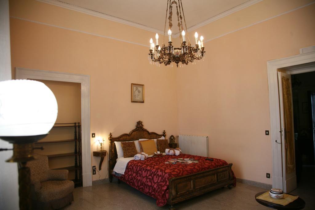 Bed and Breakfast Napoli Retro Экстерьер фото