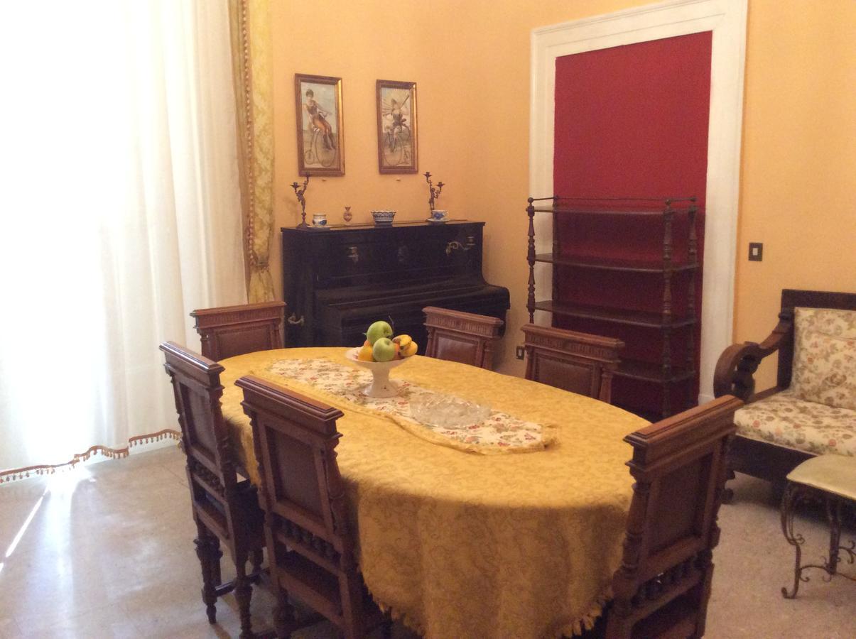 Bed and Breakfast Napoli Retro Экстерьер фото