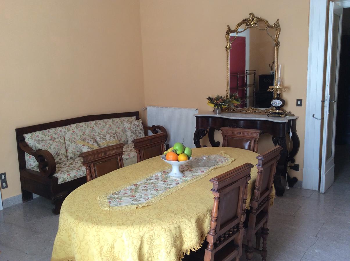 Bed and Breakfast Napoli Retro Экстерьер фото